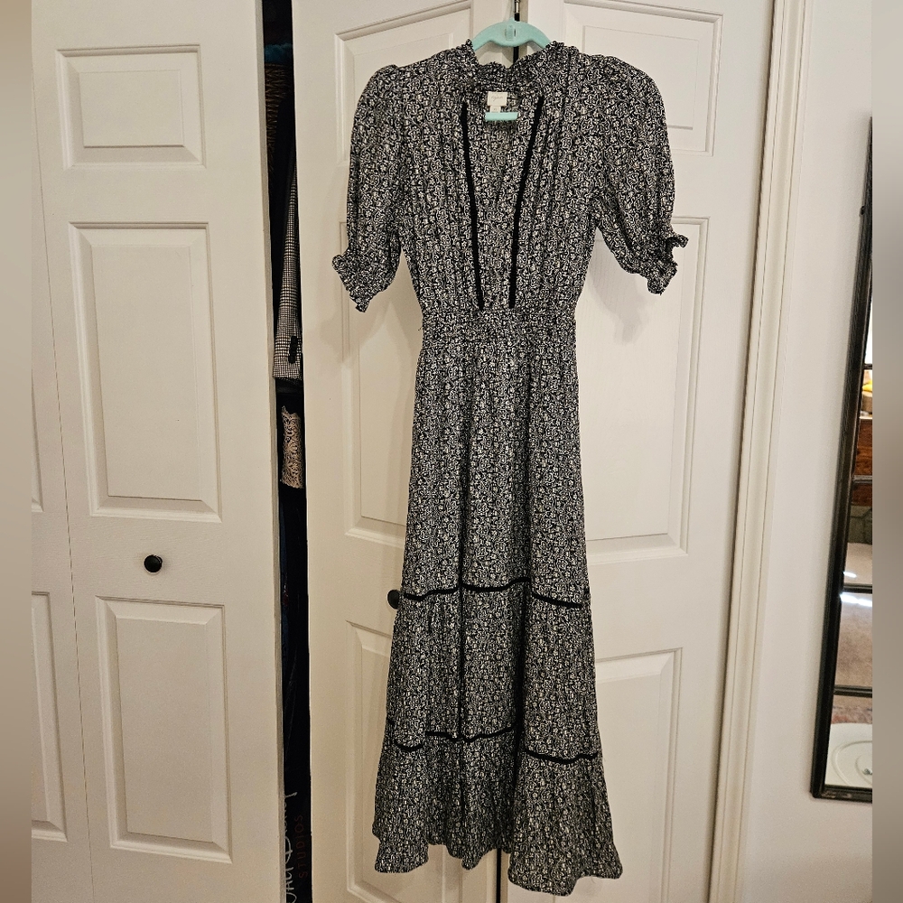 roan + ryan by Evereve Floral puff Sleeve Dress.